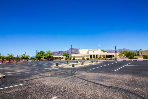Parking Lot Crack Filling in Englewood
